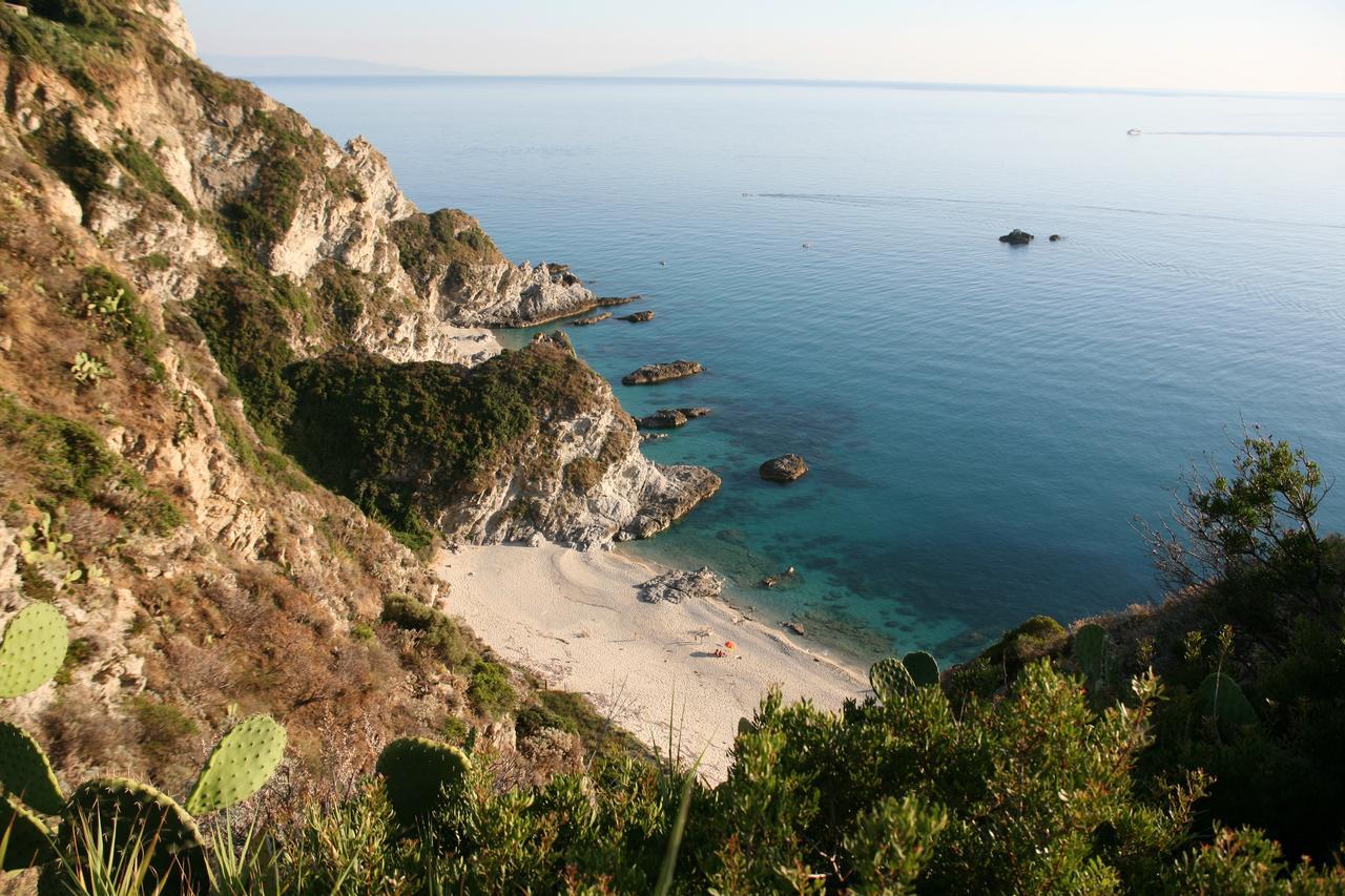 A Turri Hotel Capo Vaticano Luaran gambar
