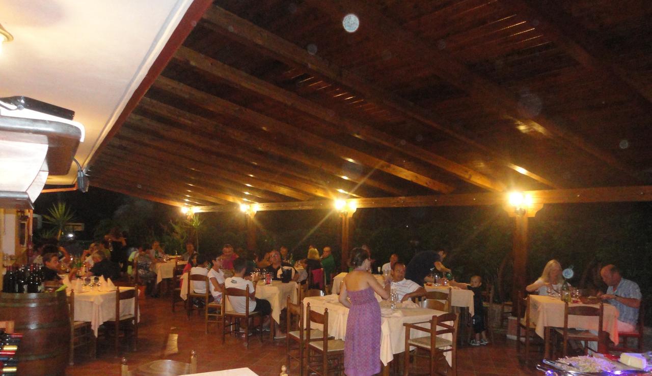 A Turri Hotel Capo Vaticano Luaran gambar